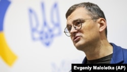 Дмитро Кулеба заявив, що також проговорювалися «деякі речі», про які ще не настав час для публічно говорити. 