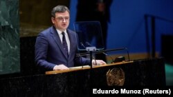 За словами Дмитра Кулеби, понад 20 країн досі не мають українських послів