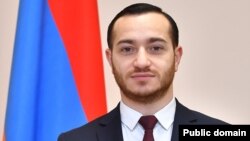 Բարձր տեխնոլոգիական արդյունաբերության նախարար Մխիթար Հայրապետյան, արխիվ