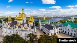 В УПЦ (МП) поскаржились, що представники заповідника опечатали корпуси в лаврі з допомогою правоохоронців
