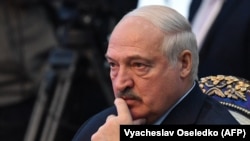 У санкційному списку перебувають 233 фізичні особи, у тому числі Олександр Лукашенко