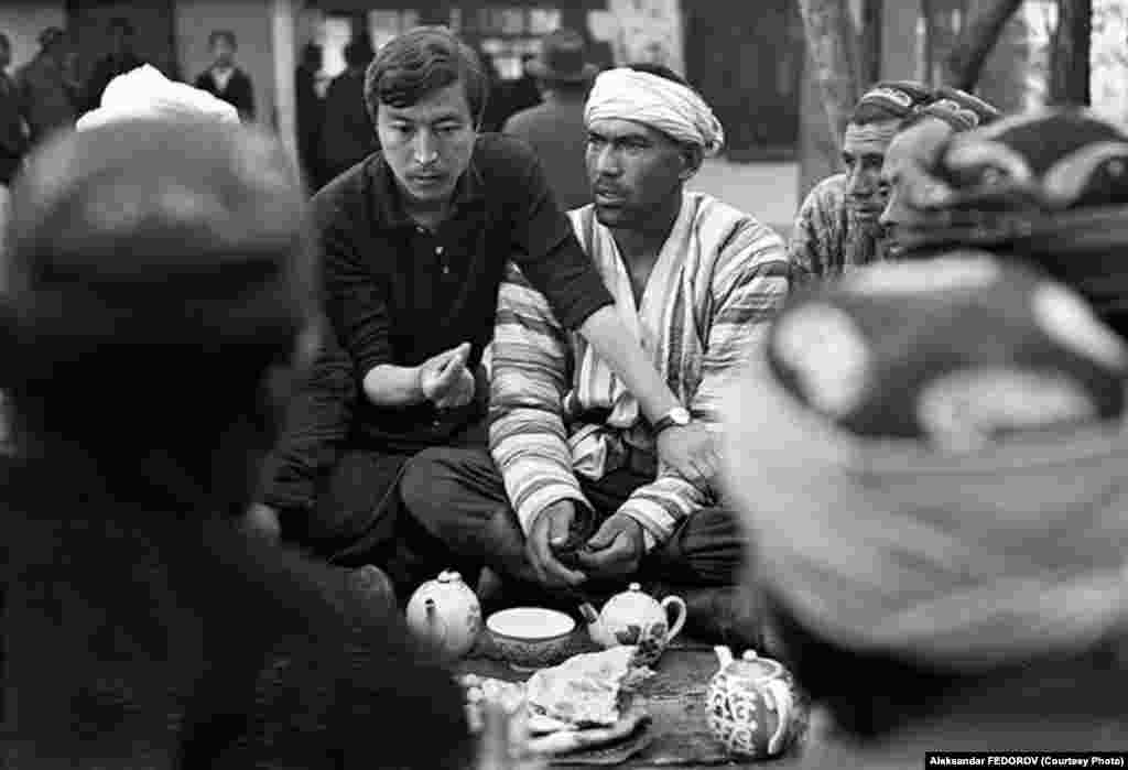“Буктурма” тасмасын тартуу учурунда. 1968-жыл.