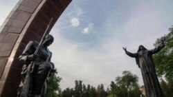 Diňle: Aşgabat Ikinji Jahan urşy barada soň açylan faktlara göz ýumýar - ýaşaýjylar