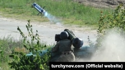 Американські протитанкові ракетні комплекси «Джавелін», які вже отримали українські війська, стали символом летальної військової допомоги від США