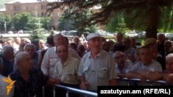 «Վանաձոր քիմպրոմ»-ի աշխատողների հերթական բողոքի ակցիան, օգոստոս, 2014 թ․ 