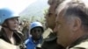 Ratko Mladić i Vojska Republike Srpske sa pripadnicima UN u Srebrenici 1995. godine