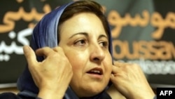 خانم شیرین عبادی از روزنامه های کیهان و خبرگزاری ایرنا شکایت کرده است.