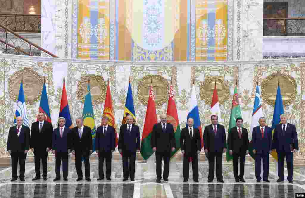 КМШ лидерлеринин жалпы сүрөтү. 