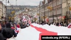 Мітынг беларусаў у Варшаве