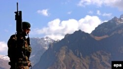 یک سرباز ارتش ترکیه در جنوب شرق این کشور.