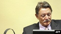 Dragomir Milošević u haškoj sudnici, 12. decembra 2007.