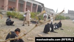 مومندو کې د ترهګرۍ په وړاندې جګړه کې هم ډير ښوونځي وران شوي دي. 