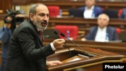 Никол Пашинян выступает в парламенте, Ереван, 24 октября 2018 г.