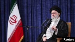 د ایران ستر مشر ایت الله علي خامنه یي