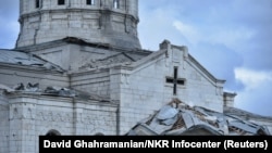 Արցախ - Շուշիի Ղազանչեցոց Սուրբ Ամենափրկիչ եկեղեցին ռմբակոծությունից հետո, 8-ը հոկտեմբերի, 2020թ․
