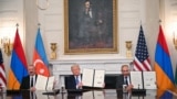 Sülh bəyannaməsinə Bakıdan və Yerevandan reaksiyalar 