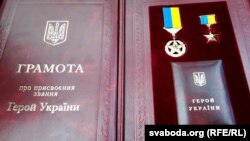 Офіс президента: під час ворожого обстрілу 31-річний Тарас врятував двох своїх побратимів, допомігши їм дістатися в безпечне місце