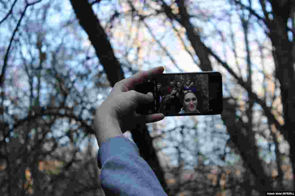 Селфи в селфи в селе Крушево (Photo by Admir Idrizi).