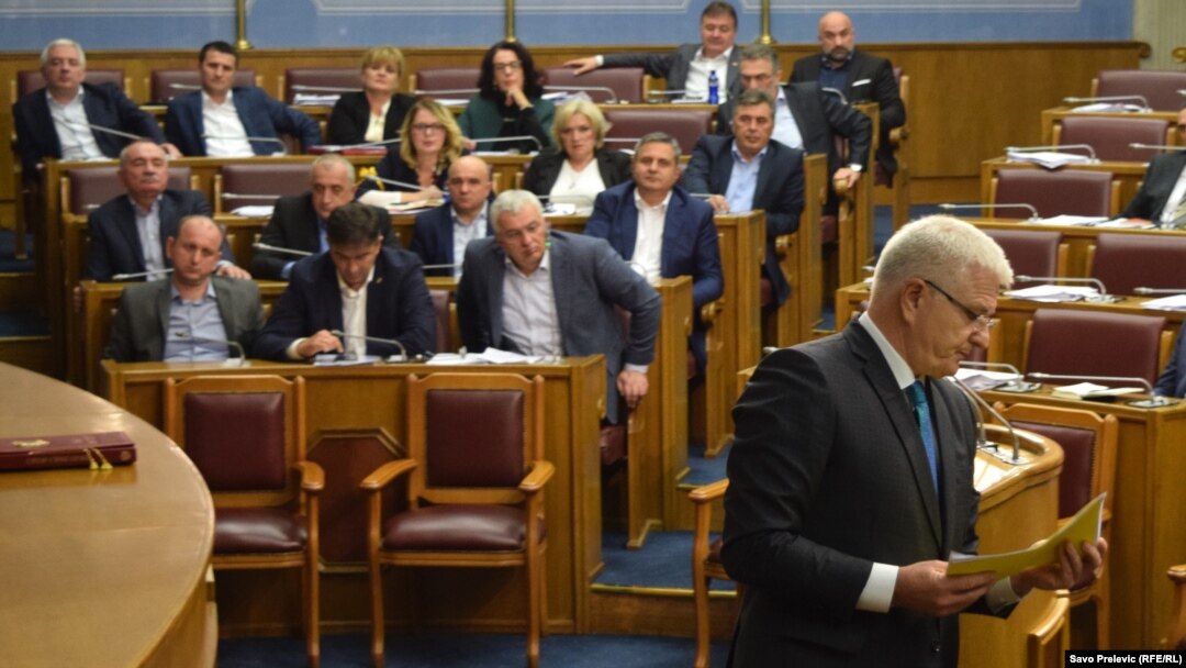 Kada se zajednica uporno okreće dilemama nekadašnjih generacija, to je pokazatelj da je ostala bez vrijednosnih vertikala: Božena Jelušić
