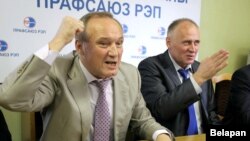 Уладзімер Някляеў (зьлева) і Мікалай Статкевіч