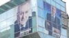 Podelio ih novac za vojsku: Izborni plakati sa likom Tomislava Nikolića i Aleksandra Vučića