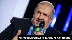Чубаров напомнил, что Меджлис исключает любые формы признания российского контроля над Крымом – как де-факто, так и де-юре