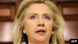 U.S. -- Secretary of State Hillary Clinton makes a statement to the press on US sanctions on Syrian oil, at the State Department in Washington, DC, 18Aug2011