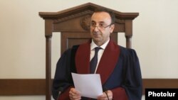 Armenia -- Constitutional Court Chairman Hrayr Tovmasian reads out a court verdict on an appeal filed by former President Robert Kocharian, September 4, 2019.