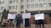 Как соцсети реагируют на решение Бишкека направить военных в Казахстан 