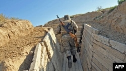 Հայ զինծառայողը մարտական հերթապահության ժամանակ, արխիվ