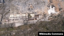 Manastir Ostrog