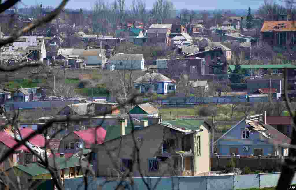 Вигляд на село Широкине (20 кілометрів від Маріуполя), яке наразі частково контролюють бойовики угруповання «ДНР», що визнане в Україні терористичним